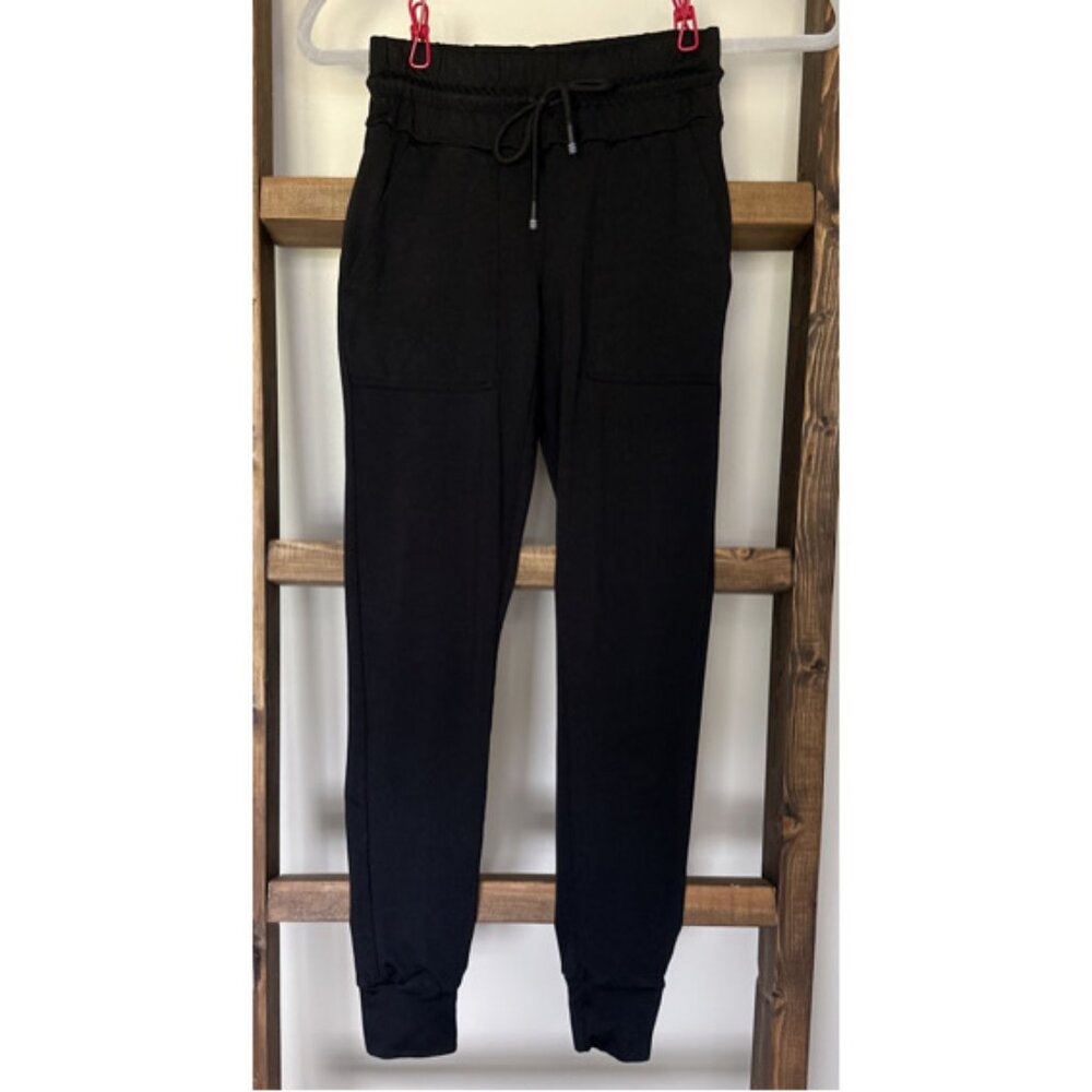 HEATHERS Black Joggers Elastic Waist Drawstring Pockets Tapered Cuffs